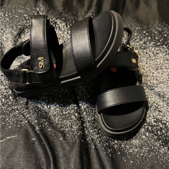 Steve Madden Stylish Black Kids Sandals - Picture 1 of 2